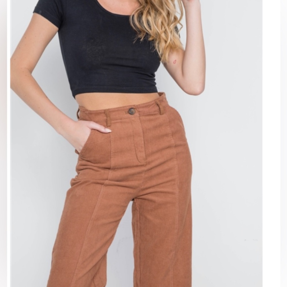 Beautiful camel corduroy wide leg cropped pant